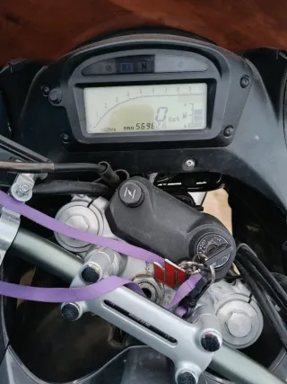 Suzuki Freewind 650. Cambio
