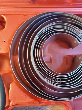 Bandas tensoras de segmentos de pistón con alicates