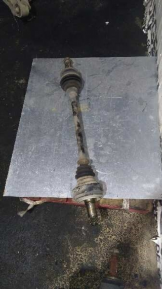 TRANSMISION TRASERA DERECHA MERCEDES VITO KOMBI 4