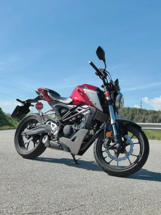 Honda CB125R 2021