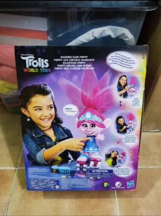Muñeca Poppy World Tour NUEVA. OFERTAAAAAA
