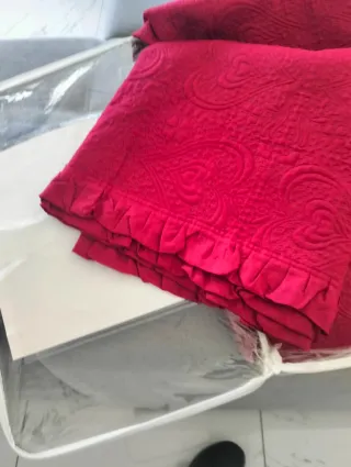 Trapuntino matrimoniale nuovo con stampa a cuore