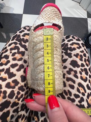 Alpargatas de cuña crochet castañer