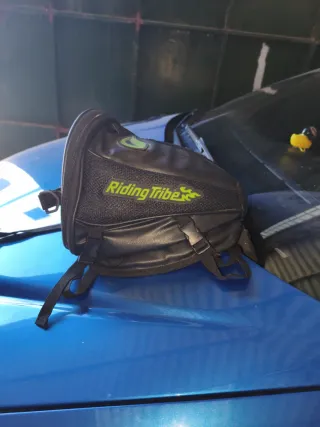 Bolsa portaobjetos para moto