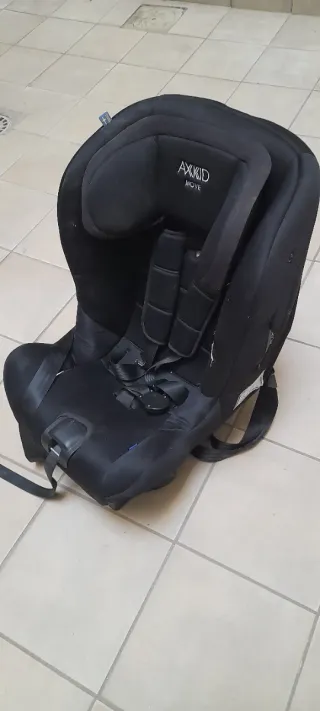 Silla coche Axxkid Move a contramarcha