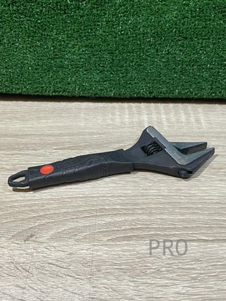 Llave de boca ancha ajustable Amazon Basics