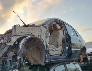 180614 piloto trasero derecho renault koleos i 2.0