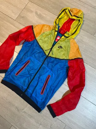 Chaqueta Nike Tech Windrunner Hyperfuse