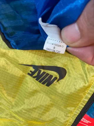 Chaqueta Nike Tech Windrunner Hyperfuse