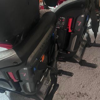 Silla de coche Joie gris y negra