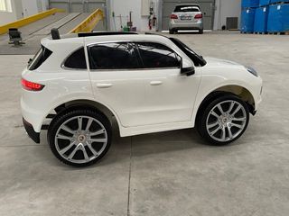 Coche Eléctrico Infantil Porsche Cayenne
