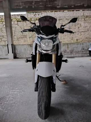 Vendo Suzuki GSR Naked deportiva