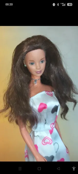Barbie con vestito a cuori