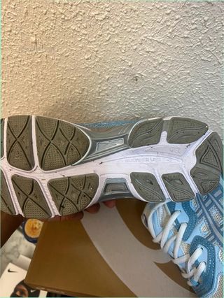 Asics Gel NYC Talla 39 Azul Claro