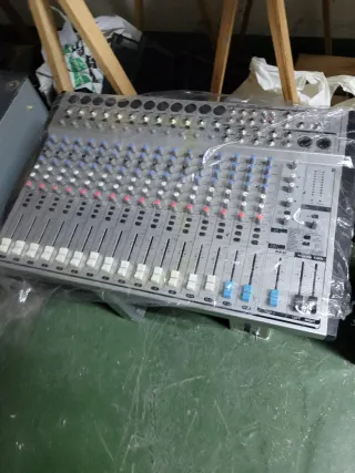 Lote de equipos de sonido