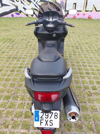 Yamaha TMAX 500 Edición BLAKMAX