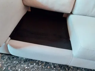 Sofá de 2 plazas verde agua. Prácticamente nuevo.