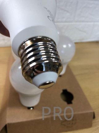 Lampadina LED Amazon Basics