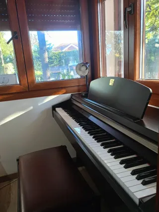 Piano Yamaha Clavinova