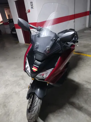 Honda Forza 750 - Maxi Scooter Automática