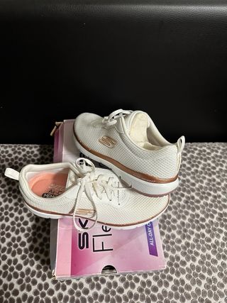 Zapatillas Skechers Mujer Talla 37 Doradas Blancas