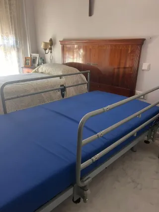 Cama articulada regulable