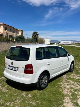 Volkswagen Touran 2005