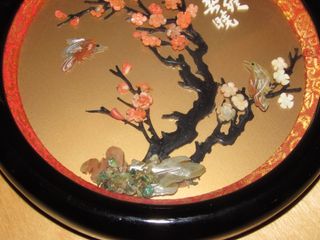 Miniatura oriental relieves pájaros flores coral