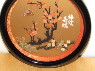 Miniatura oriental relieves pájaros flores coral