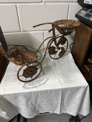 Bicicleta decorativa para plantas