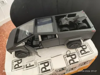 Tesla RC Cybertruck Modelo Coleccionista metal