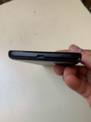 Móvil Alcatel Negro