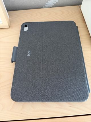 Apple IPAD 11 A16 + teclado Logitech Combo Touch