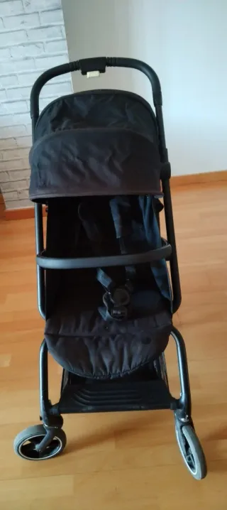 Sillita de paseo negra