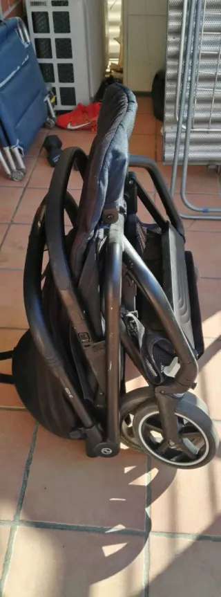 Sillita de paseo negra