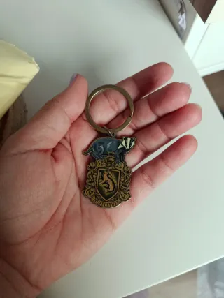 Llavero Hufflepuff Escudo y Tejón