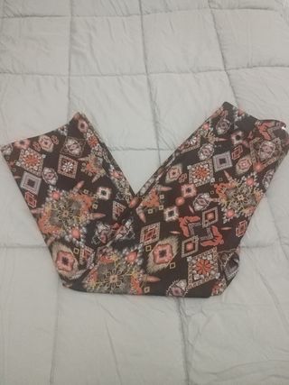Pantalón estampado Zara talla S nuevo