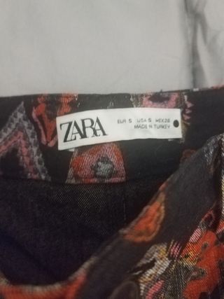 Pantalón estampado Zara talla S nuevo