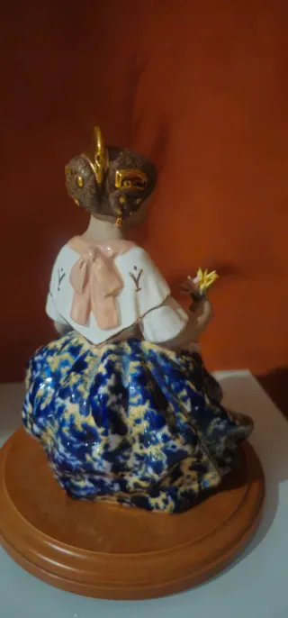 Figura Fallera Cerámica P.Artísticas Turis