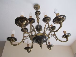 Lámpara de bronce estilo clásico