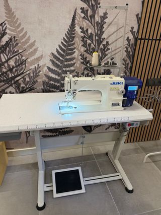 Máquina de Coser Industrial Juki DDL-7000A