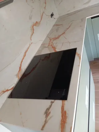 Encimeras de piedra y madera