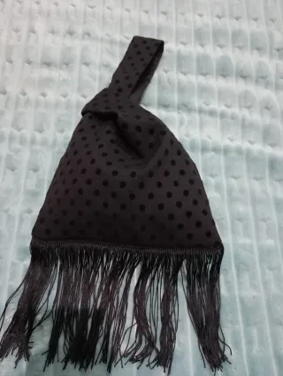 Bolso nudo japonés con flecos negro