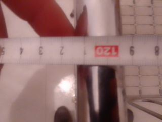 Cuna antigua de metal