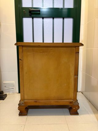 Mesita de noche de madera maciza restaurada