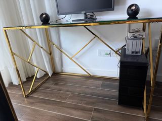 Conjunto Escritorio y Silla Negro/Dorado