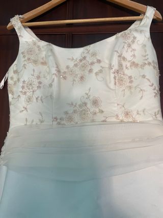 Vestido de Novia Blanco y Dorado