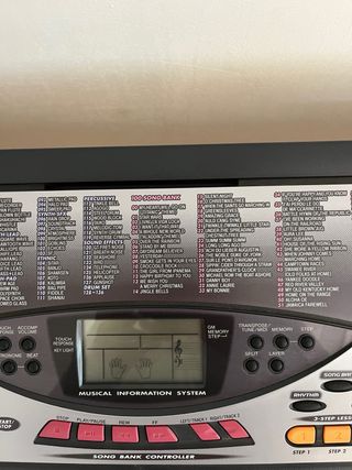 Teclado Casio LK-50 con soporte