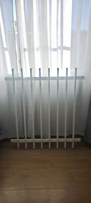 Reja de aluminio blanca