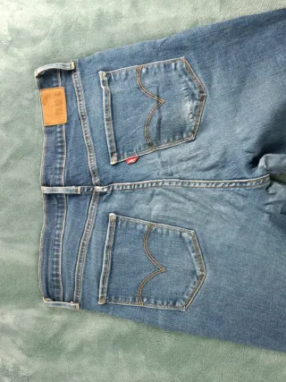 Levi’s 724 High Rise Straight Premium W30 L34 (44